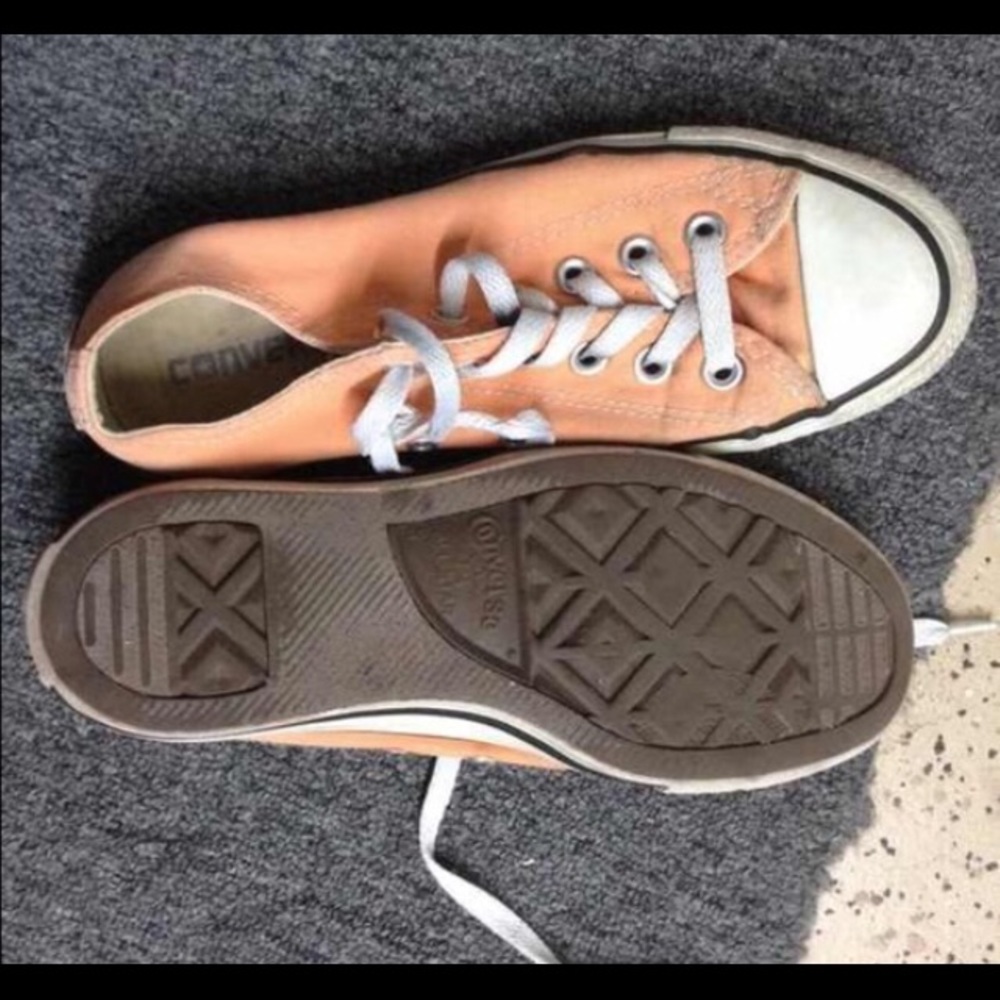 Peach converse